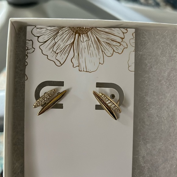 Cute huggie studs — gold or brass plated - Picture 1 of 3